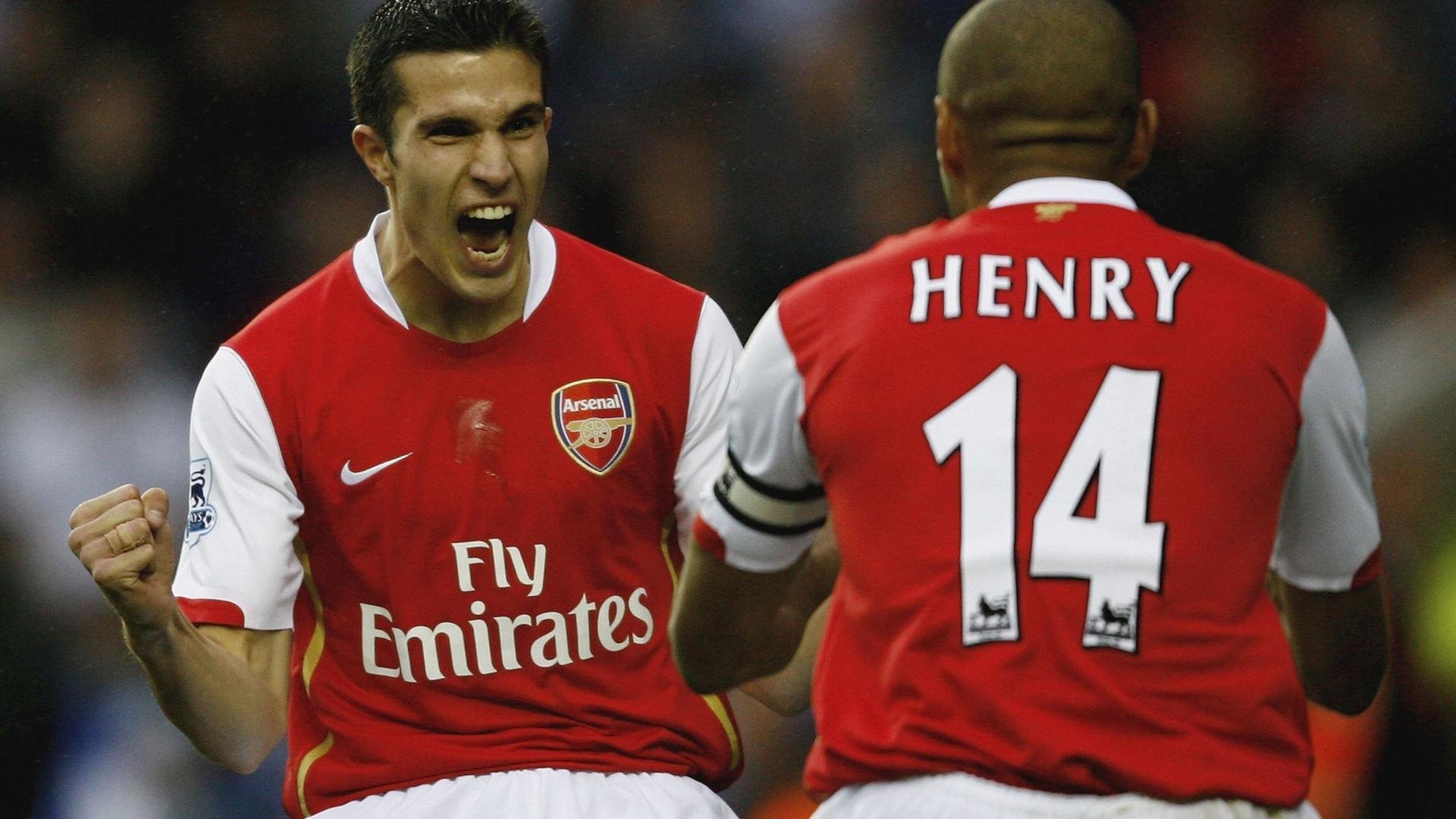 穆古鲁扎耀眼归来！突破纪录首战爆发塞尔维亚球迷狂欢